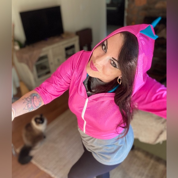 1/3 Coquetry Clothing Cropped Holographic Jackets in Size L/XL Each $85 - Picture 11 of 17